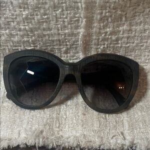 Authentic Chanel brown Sunglasses 5332 c.1535/S6